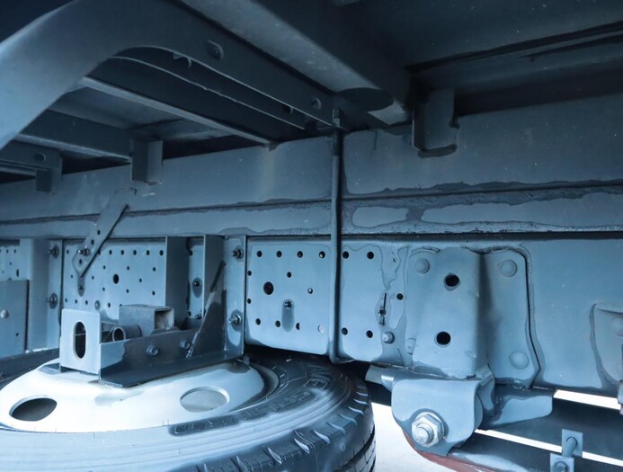 いすゞ エルフ 小型 アルミバン ボトルカー サイドドア｜画像17