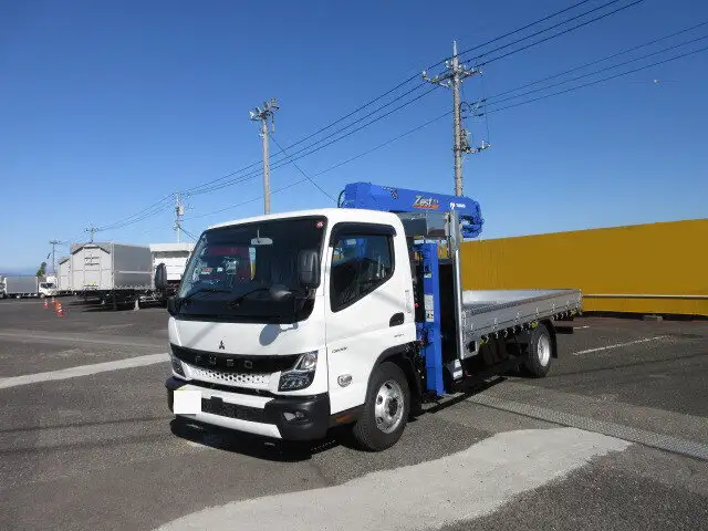三菱 キャンター 小型 車両重機運搬 4段クレーン ラジコン の中古トラック【車両No.156578】