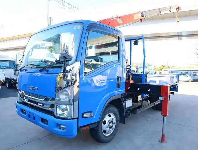 いすゞ エルフ 小型 クレーン付 4段 ラジコン の中古トラック【車両No.158467】