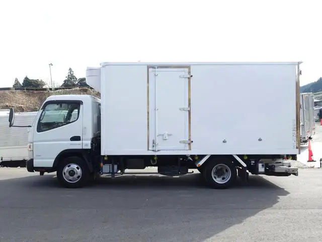 三菱 キャンター 小型 冷凍冷蔵 中温 パワーゲート の中古トラック【車両No.158630】