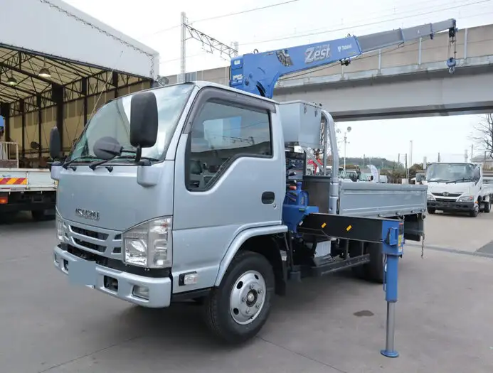 いすゞ エルフ 小型 クレーン付 4段 ラジコン の中古トラック【車両No.158704】
