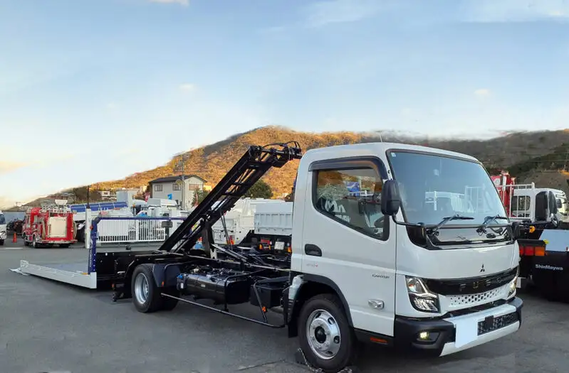 三菱 キャンター 小型 車両重機運搬 ラジコン ウインチ の中古トラック【車両No.158741】