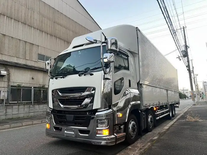 いすゞ ギガ 大型 ウイング ベッド 2PG-CYJ77C の中古トラック【車両No.158804】