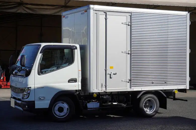 三菱 キャンター 小型 アルミバン サイドドア 2RG-FBA20 の中古トラック【車両No.158906】