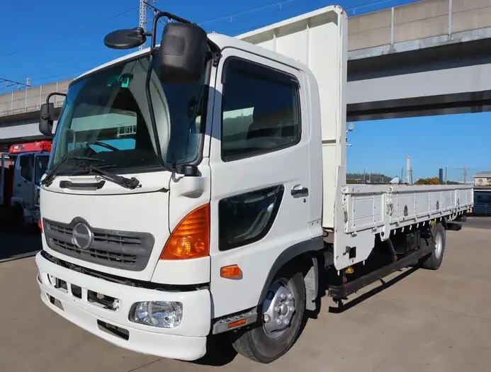 日野 レンジャー 中型/増トン 平ボディ TKG-FC9JKAA H26 の中古トラック【車両No.159132】