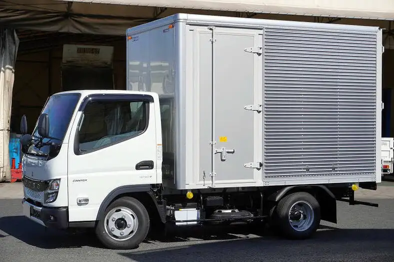 三菱 キャンター 小型 アルミバン サイドドア 2RG-FBA20 の中古トラック【車両No.160304】
