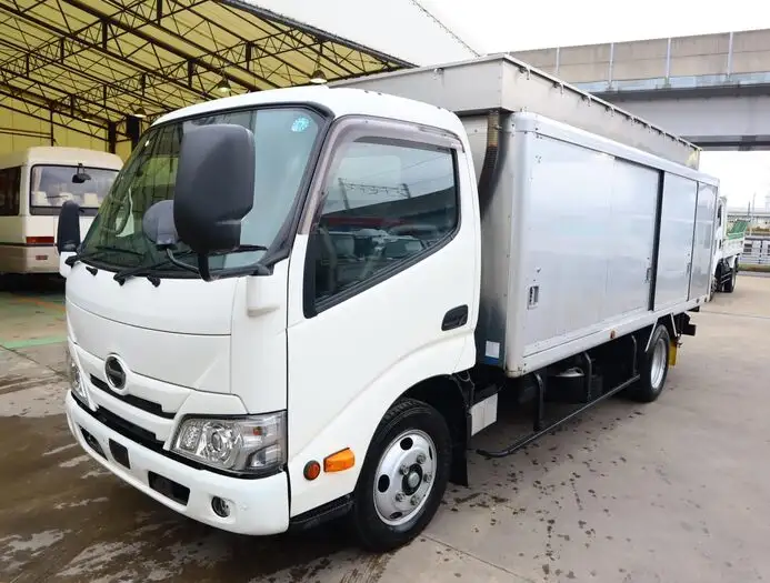 日野 デュトロ 小型 アルミバン ボトルカー 2RG-XZU655M の中古トラック【車両No.160243】