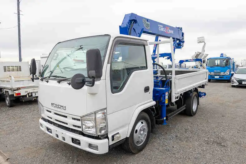 いすゞ エルフ 小型 クレーン付 5段 ラジコン の中古トラック【車両No.160547】