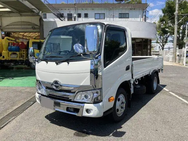 日野 デュトロ 小型 平ボディ 2RG-XZU605M R5 の中古トラック【車両No.160523】