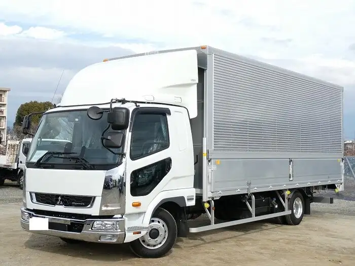 三菱 ファイター 中型/増トン ウイング エアサス ベッド の中古トラック【車両No.160728】