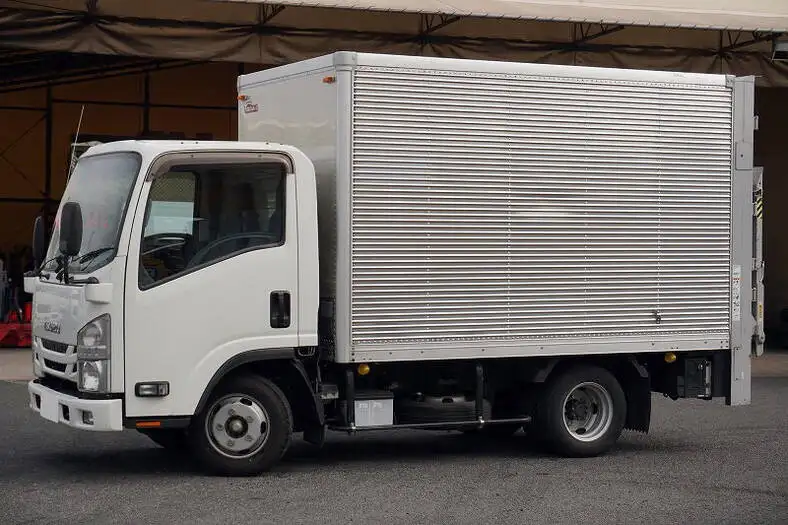 いすゞ エルフ 小型 アルミバン パワーゲート TRG-NLR85AN の中古トラック【車両No.160705】