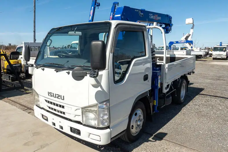 いすゞ エルフ 小型 クレーン付 3段 ラジコン の中古トラック【車両No.161246】