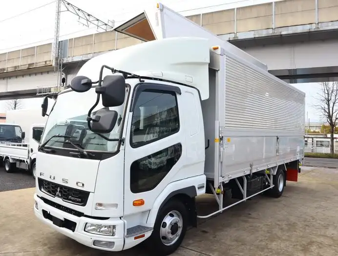 三菱 ファイター 中型/増トン ウイング ベッド 2KG-FK62F の中古トラック【車両No.161702】