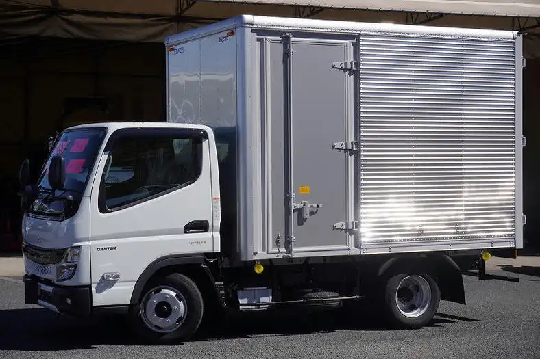 三菱 キャンター 小型 アルミバン サイドドア 2RG-FBA20 の中古トラック【車両No.161808】