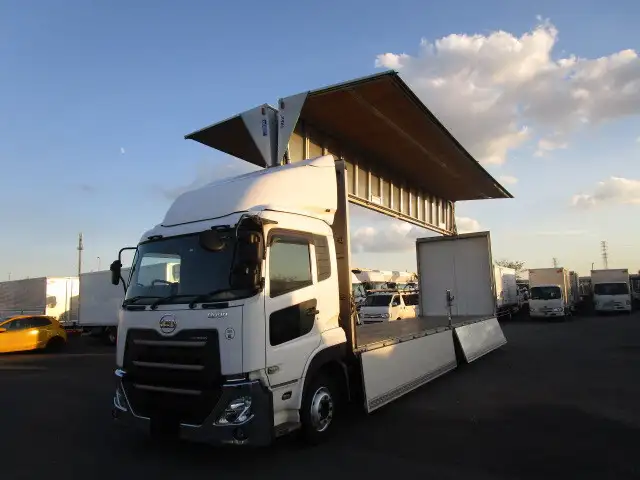 日産UD クオン 大型 ウイング エアサス ベッド の中古トラック【車両No.162464】