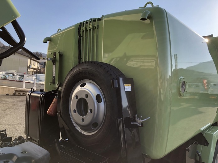 いすゞ エルフ 小型 パッカー車(塵芥車) 巻き込み式 回転ダンプ式｜画像14