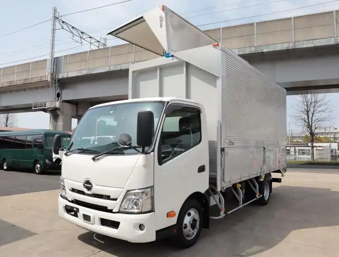 日野 デュトロ 小型 ウイング 2RG-XZU712M R4 の中古トラック【車両No.163329】