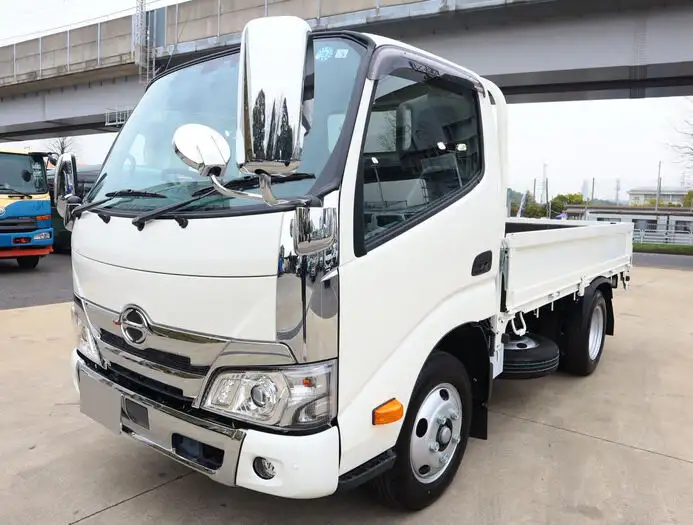 日野 デュトロ 小型 平ボディ 2RG-XZU605M R5 の中古トラック【車両No.163401】