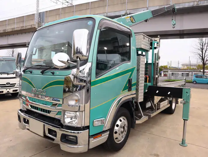 いすゞ エルフ 小型 クレーン付 アルミブロック 3段 の中古トラック【車両No.163702】