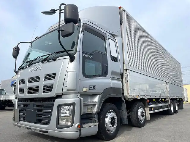 いすゞ ギガ 大型 ウイング エアサス ベッド の中古トラック【車両No.164231】