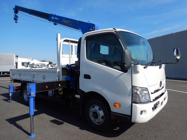 日野 デュトロ 小型 クレーン付き(ユニック) 3段 ラジコン｜画像2