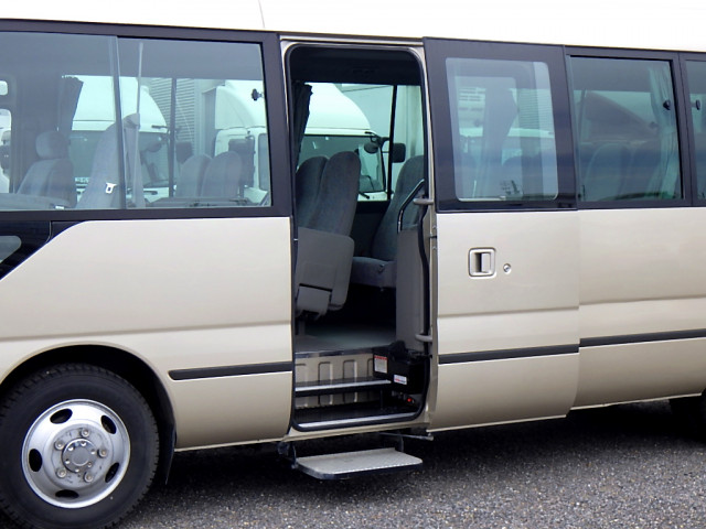 日野 リエッセ 小型 バス マイクロバス PB-XZB50M｜画像6