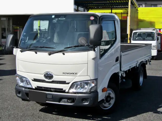 トヨタ トヨエース 小型 平ボディ 2RG-XZC605 R2 の中古トラック【車両No.165380】