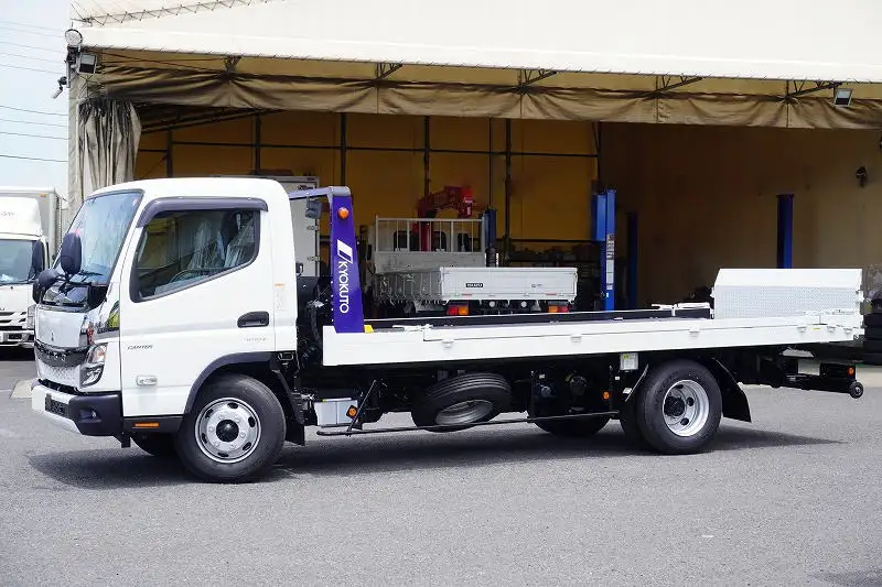 三菱 キャンター 小型 車両重機運搬 ラジコン ウインチ の中古トラック【車両No.165544】