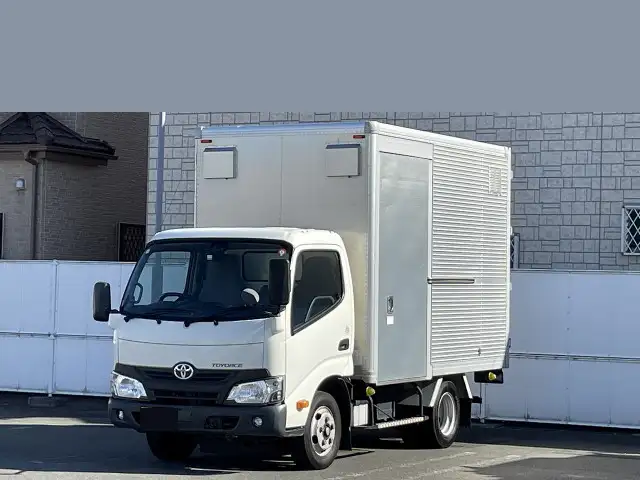 トヨタ トヨエース 小型 アルミバン サイドドア TPG-XZC605 の中古トラック【車両No.165720】