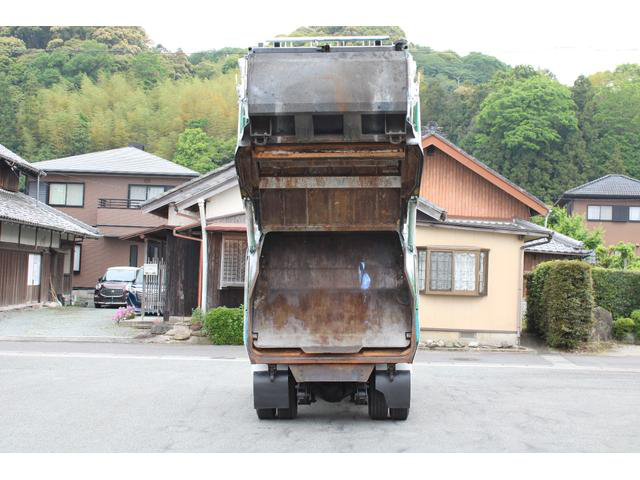 いすゞ エルフ 小型 パッカー車(塵芥車) プレス式 ｜画像4