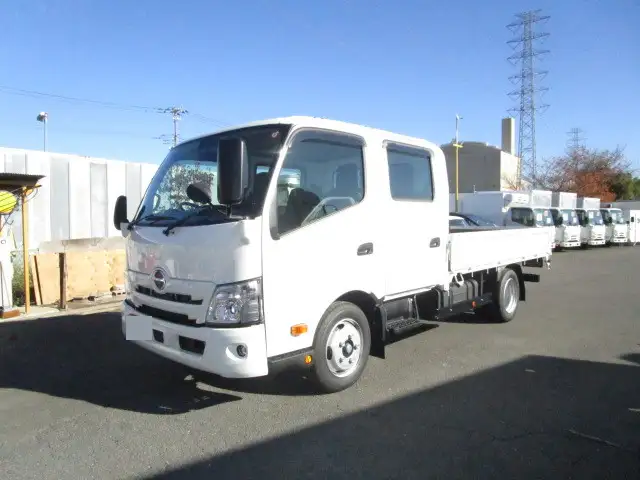 日野 デュトロ 小型 平ボディ Wキャブ 2RG-XZU710M の中古トラック【車両No.165804】