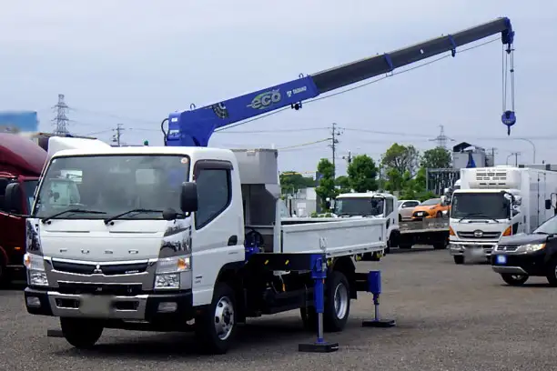 三菱 キャンター 小型 クレーン付 4段 ラジコン の中古トラック【車両No.166015】