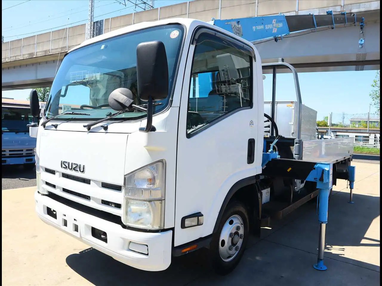 いすゞ エルフ 小型 クレーン付 アルミブロック 6段 の中古トラック【車両No.165948】