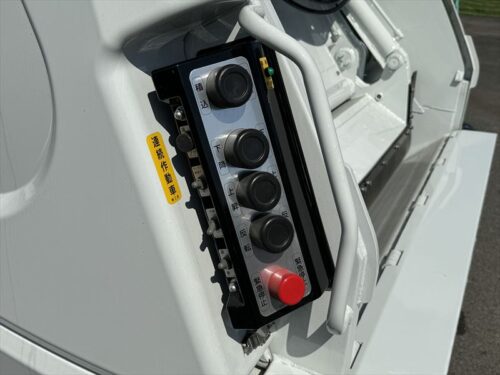 三菱 キャンター 小型 パッカー車(塵芥車) プレス式 2PG-FEB90｜画像11