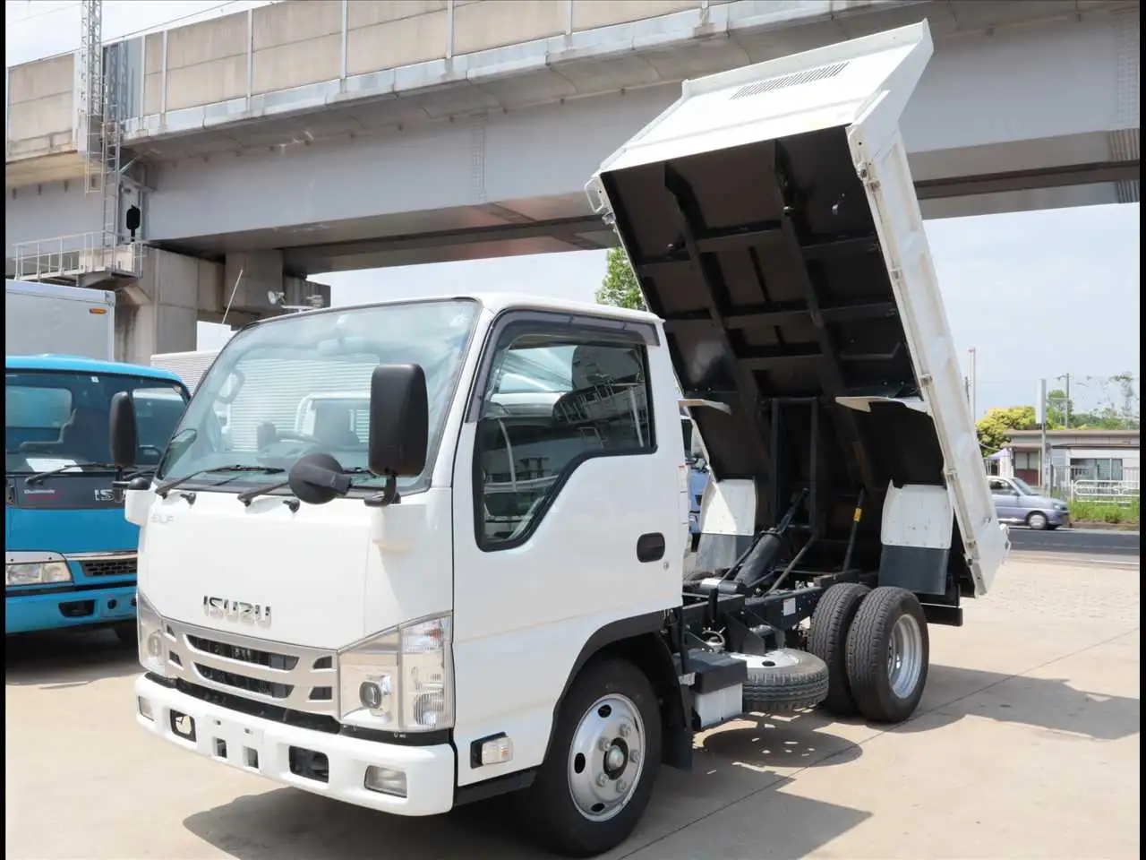 いすゞ エルフ 小型 ダンプ 強化 2RG-NKR88AD の中古トラック【車両No.166122】