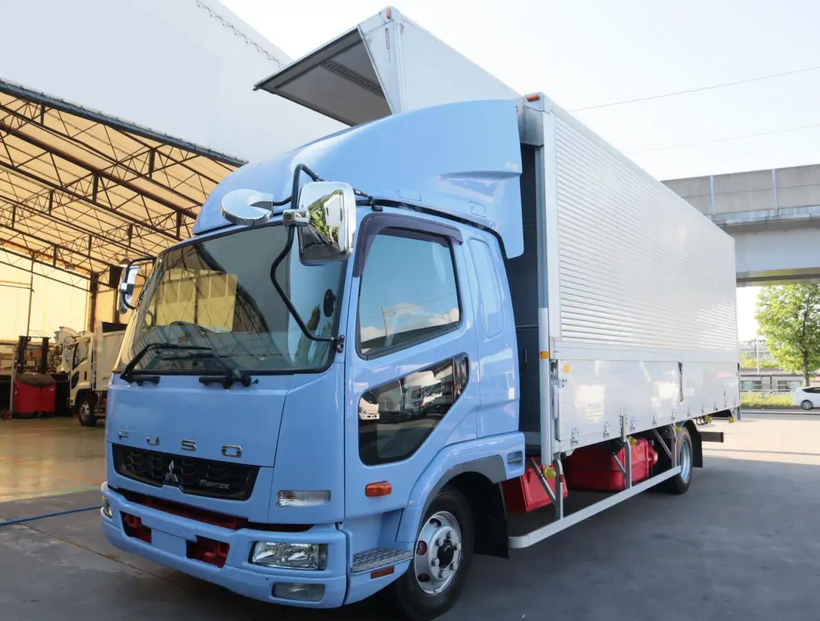 三菱 ファイター 中型/増トン ウイング ベッド TKG-FK61F の中古トラック【車両No.166160】