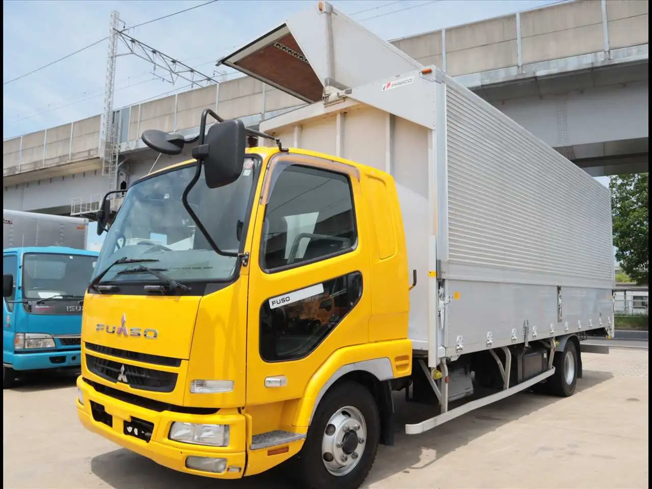 三菱 ファイター 中型/増トン ウイング PDG-FK61F H23 の中古トラック【車両No.166087】