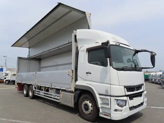 三菱 スーパーグレート 大型 ウイング エアサス ベッド の中古トラック【車両No.165967】