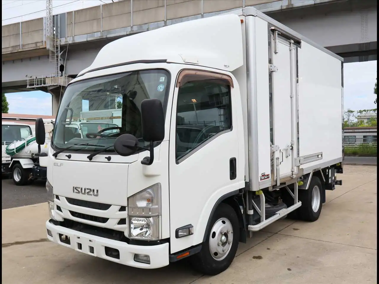 いすゞ エルフ 小型 冷凍冷蔵 保冷 パワーゲート の中古トラック【車両No.166405】