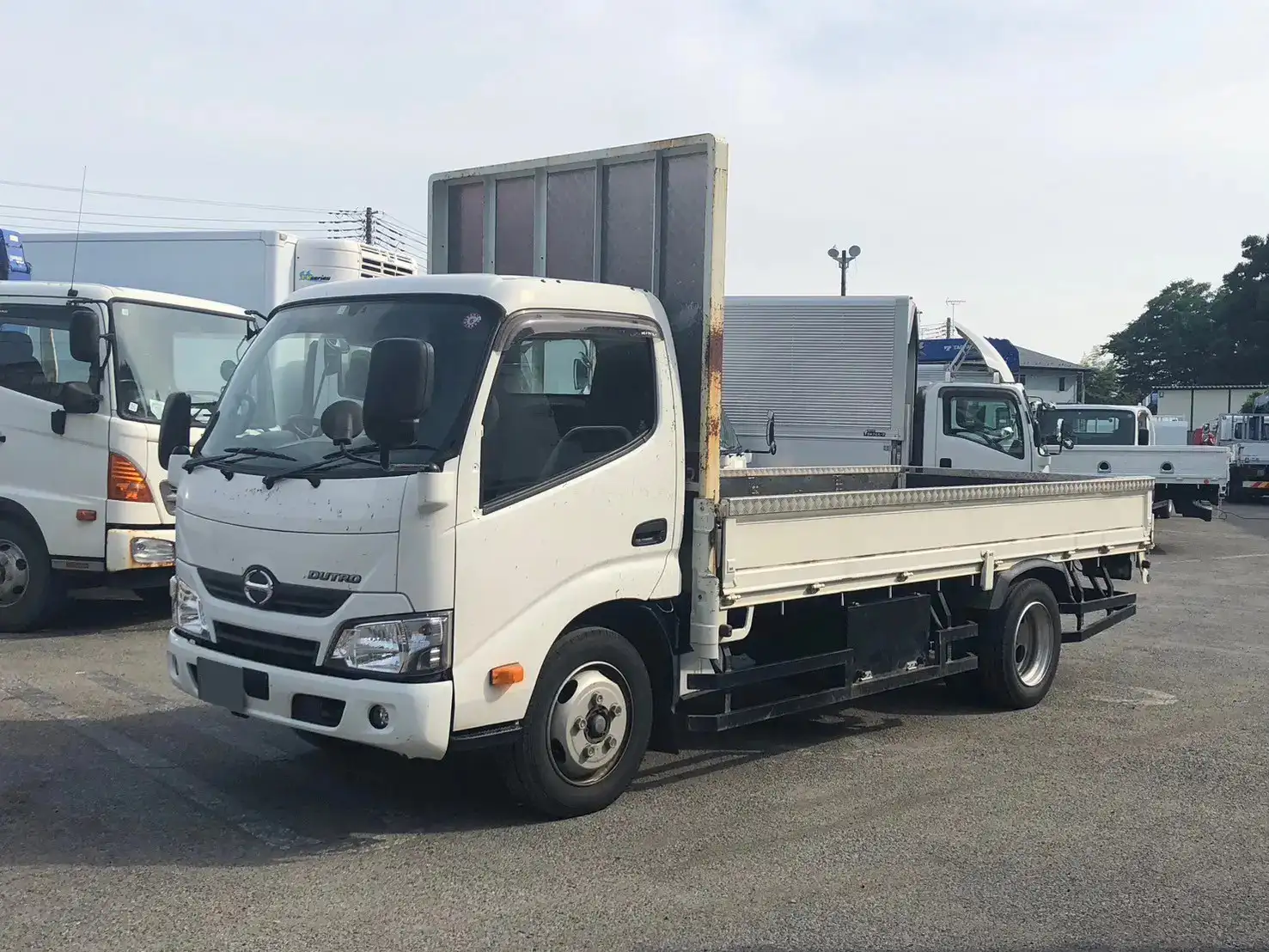 日野 デュトロ 小型 平ボディ TKG-XZU655M H31/R1 の中古トラック【車両No.166707】
