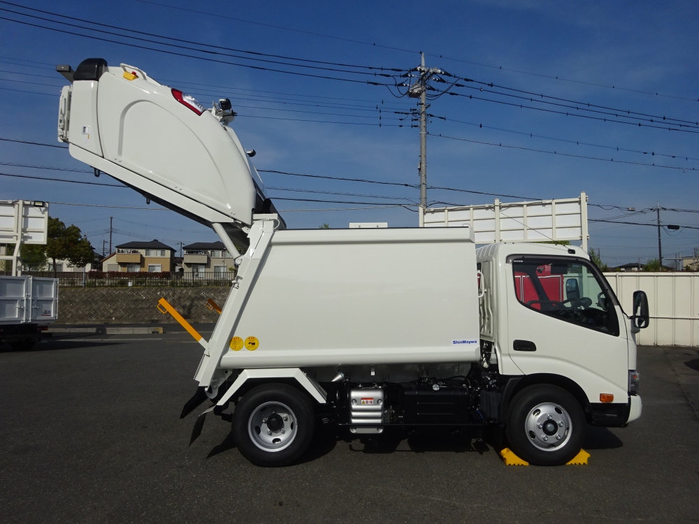 日野 デュトロ 小型 パッカー車(塵芥車) プレス式 2RG-XZU605X｜画像3