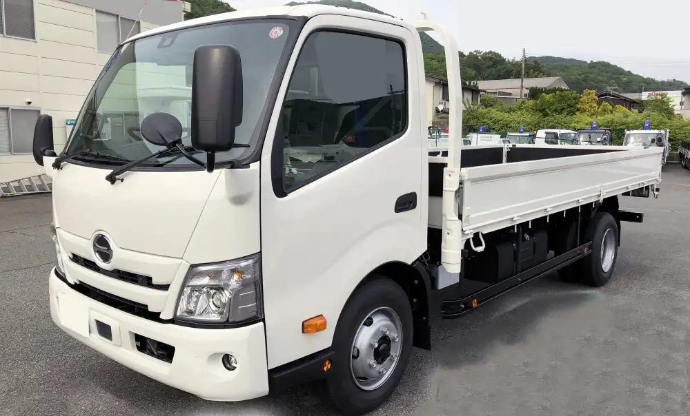 日野 デュトロ 小型 平ボディ 2KG-XZU720M R5 の中古トラック【車両No.166842】