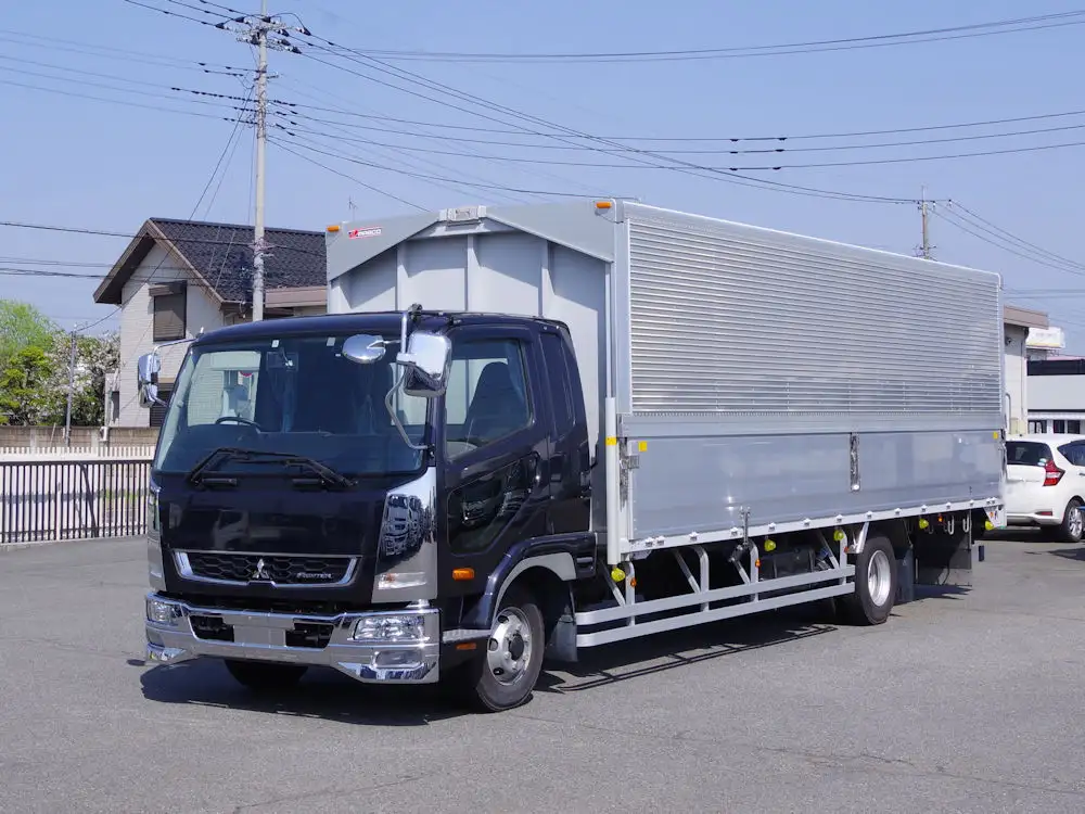 三菱 ファイター 中型/増トン ウイング エアサス ベッド の中古トラック【車両No.167041】