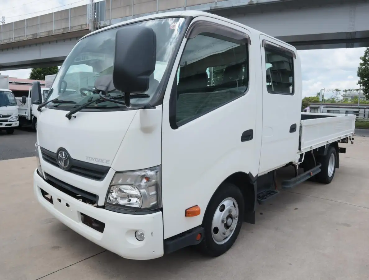 トヨタ トヨエース 小型 平ボディ Wキャブ TKG-XZU710 の中古トラック【車両No.167301】