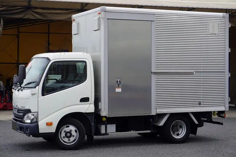 トヨタ トヨエース 小型 アルミバン サイドドア TPG-XZC605 の中古トラック【車両No.167891】