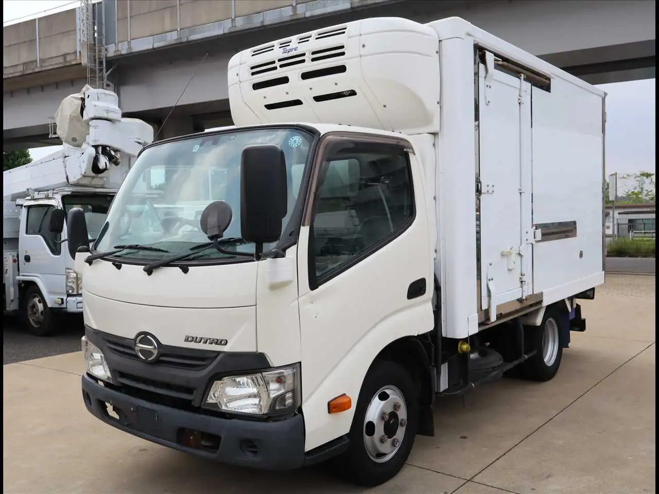 日野 デュトロ 小型 冷凍冷蔵 低温 スタンバイ の中古トラック【車両No.167858】