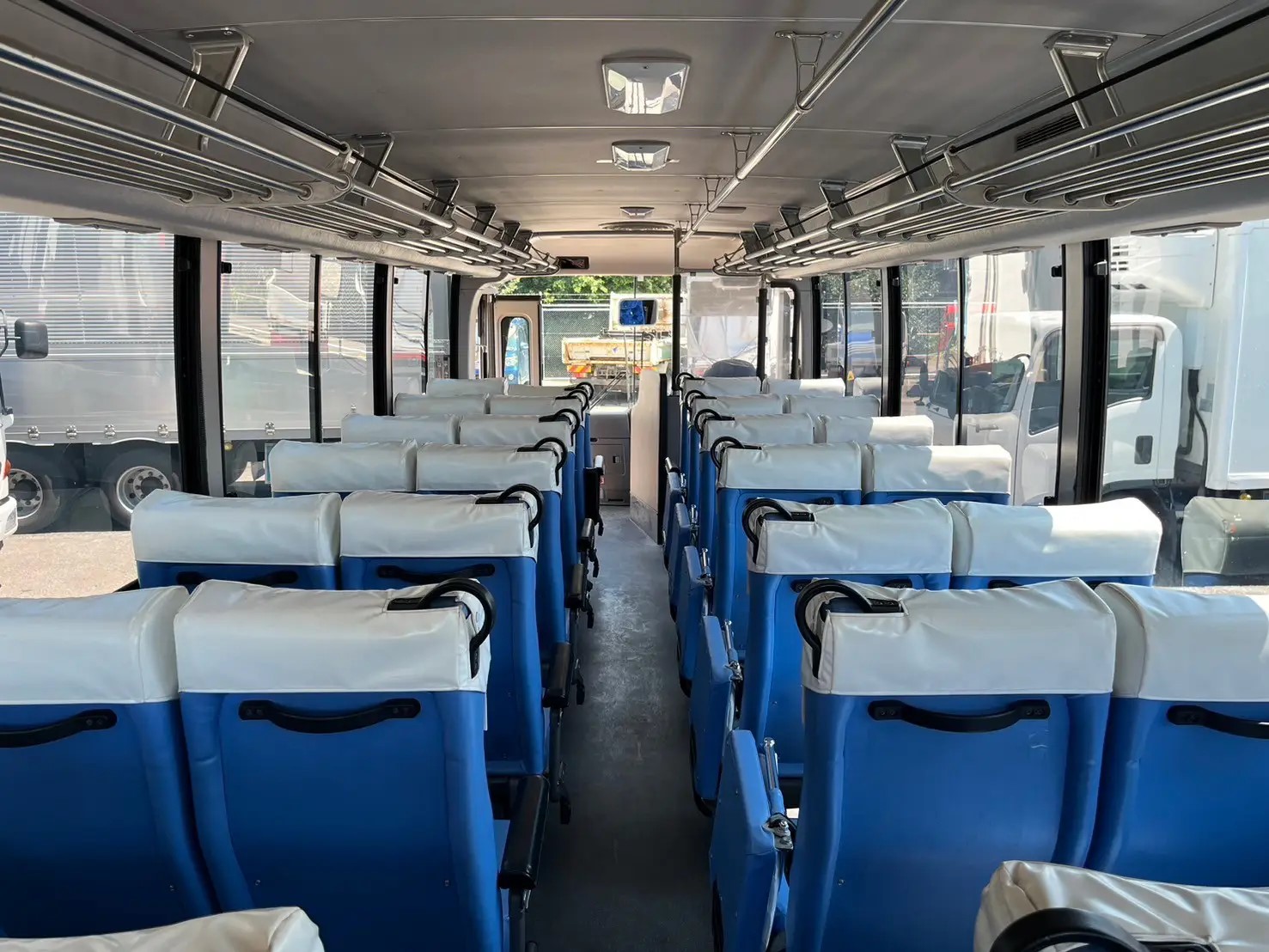 いすゞ ガーラミオ 中型/増トン バス 観光バス BDG-RR7JJBJ｜画像15
