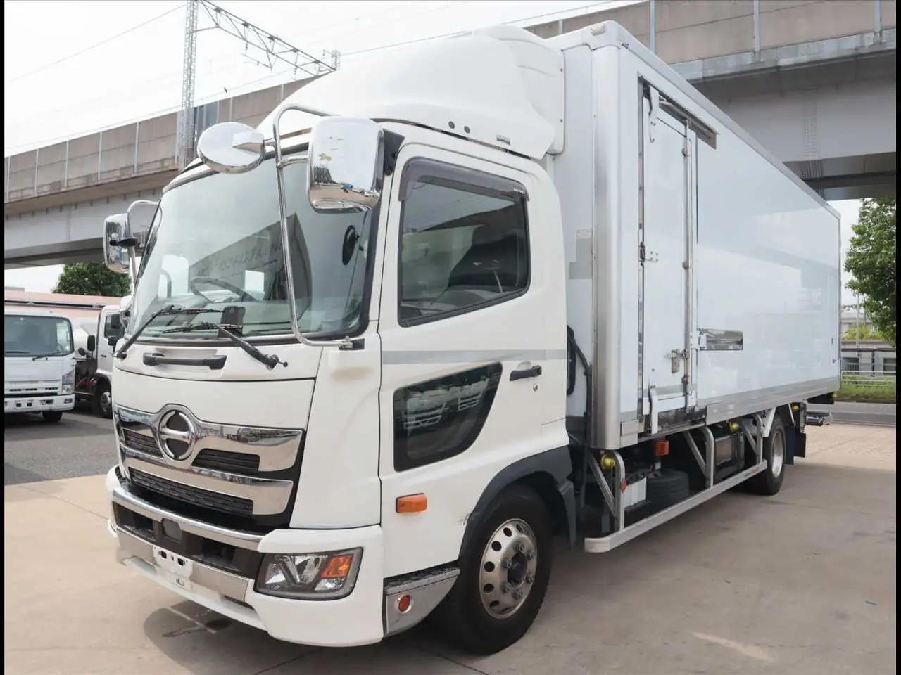 日野 レンジャー 中型/増トン 冷凍冷蔵 低温 パワーゲート の中古トラック【車両No.168001】