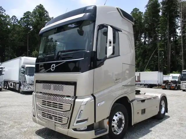 ボルボ トラック 大型 トラクター ハイルーフ 1デフ の中古トラック【車両No.168288】