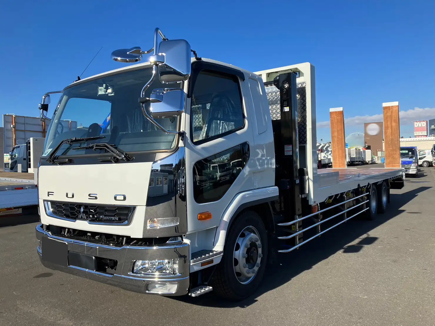 三菱 ファイター 中型/増トン 車両重機運搬 ラジコン ウインチ の中古トラック【車両No.168498】
